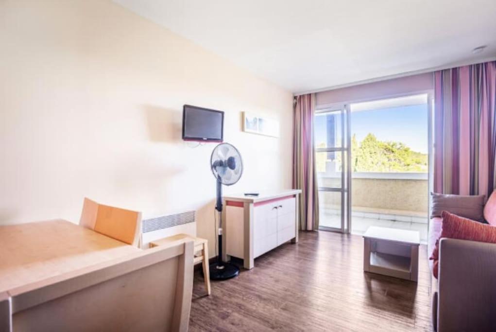 Superbe Appartement Village Cap Esterel 4P Climatise Saint-Raphaël Екстериор снимка