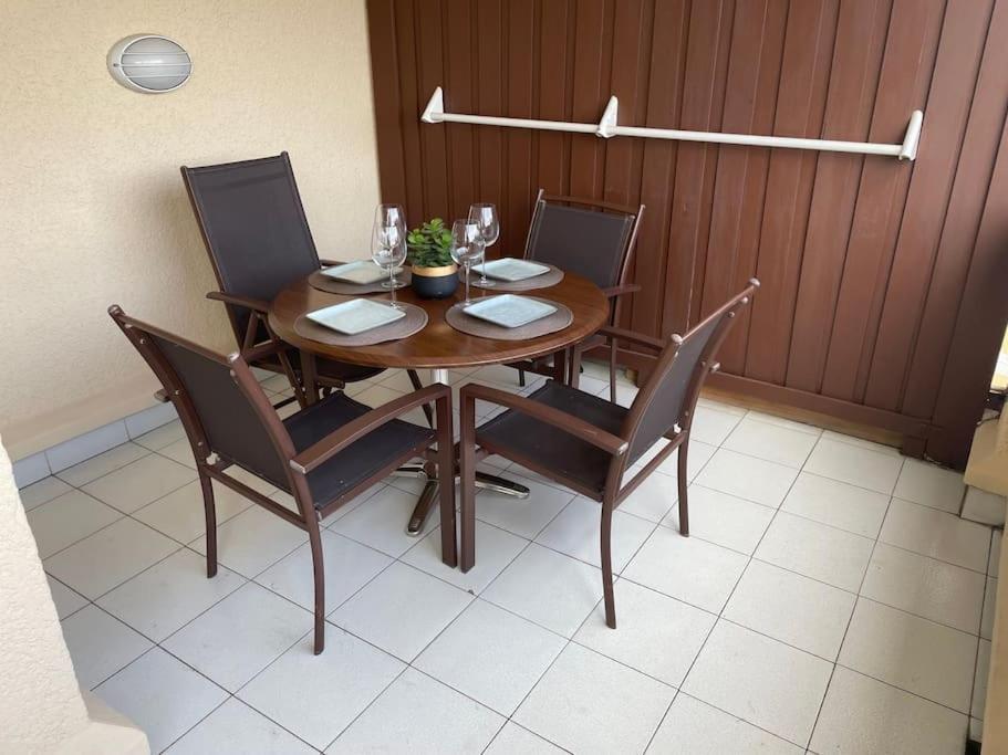 Superbe Appartement Village Cap Esterel 4P Climatise Saint-Raphaël Екстериор снимка